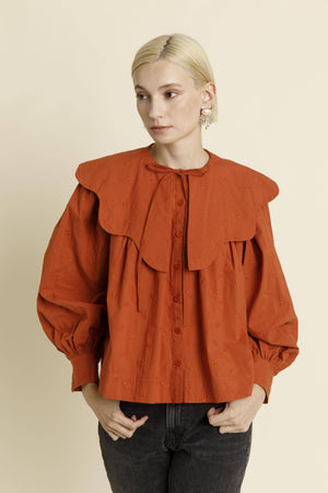 Edith Scallop Collar Blouse