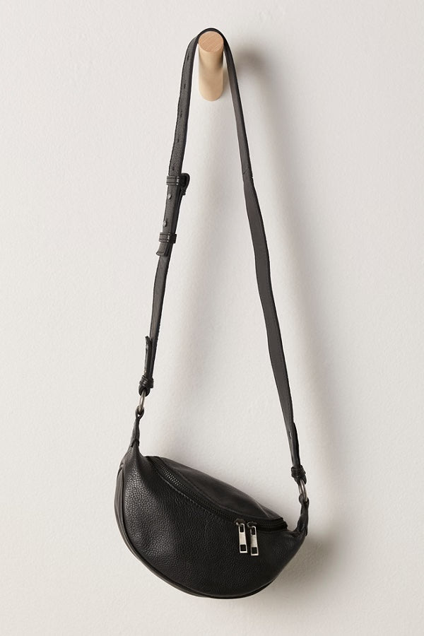 Palmer Crossbody