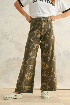 Camouflage Wide Leg Stretch Pants