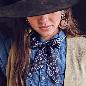 Luck Be a Paisley - Black Twilly